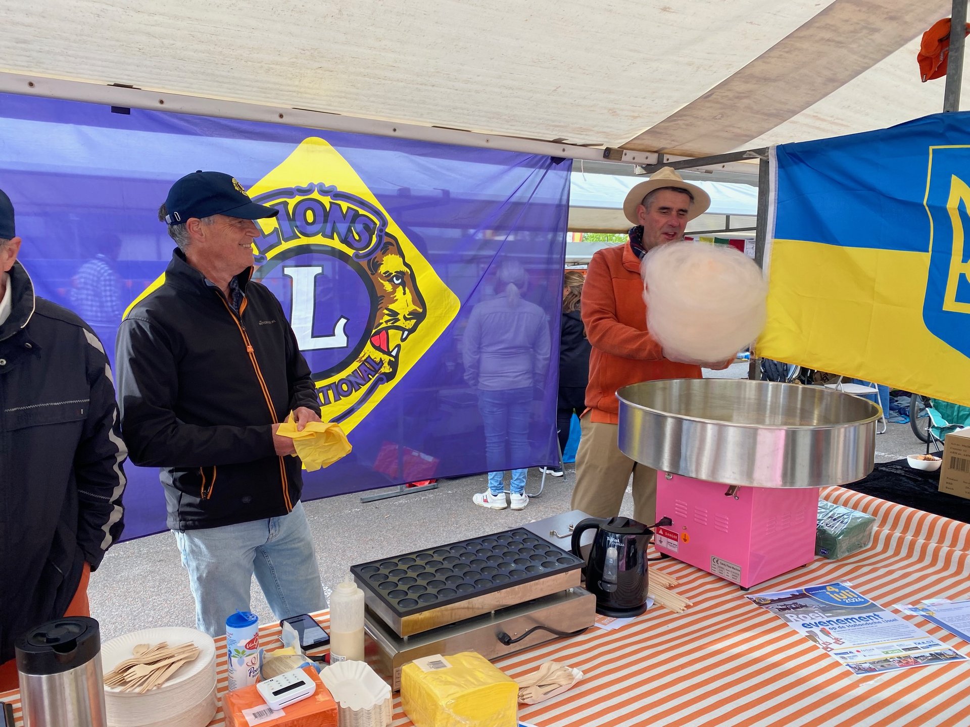 Suikerspinnen en poffertjes, het winnend team!